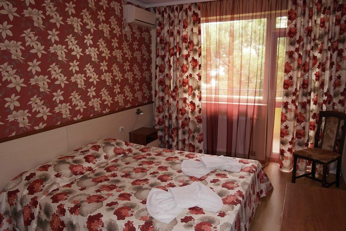 Hotel Triumph Nova Zagora Exterior foto