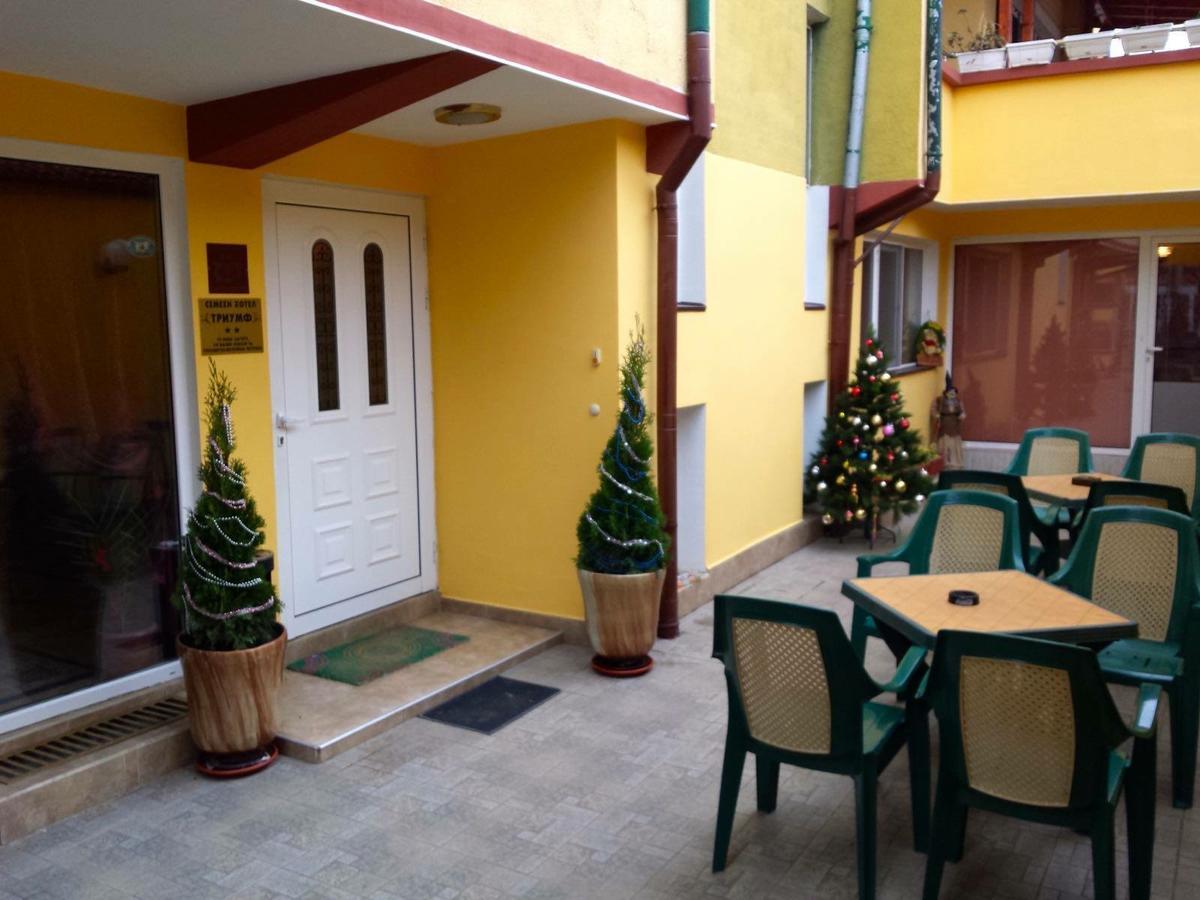 Hotel Triumph Nova Zagora Exterior foto