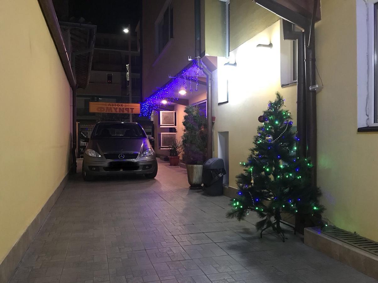 Hotel Triumph Nova Zagora Exterior foto